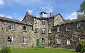 Llanfyllin Workhouse - Y Dolydd